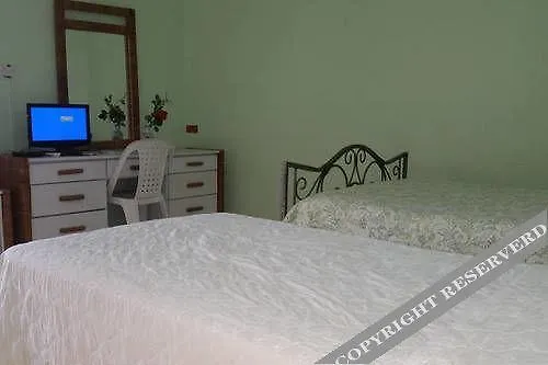Chateau De La Rose Bed And Breakfast Montego Bay