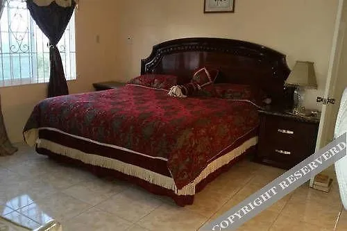Hotel Chateau De La Rose Bed And Breakfast Montego Bay